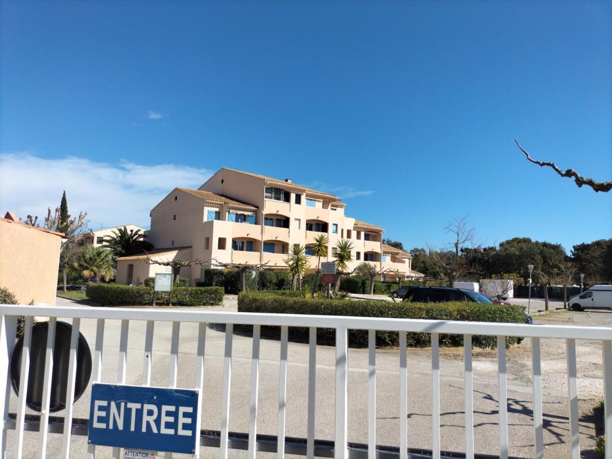 Appartement T2, 4 Personnes, Climatise, Avec Piscine, Village De La Mer La Londe-les-Maures Exterior photo